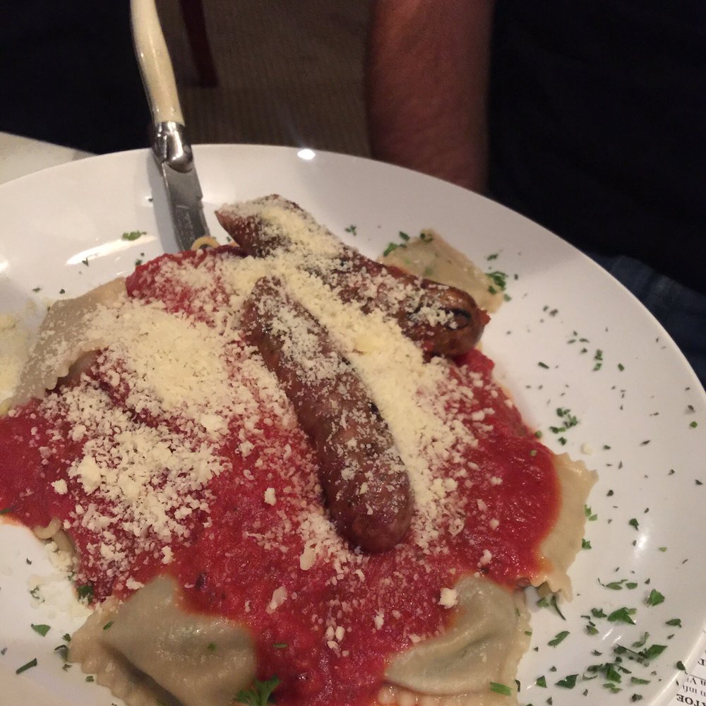 Gino's - Spaghetti with Spaghetti Marinara with Italian Sausage - Italian Near Me - Salinas, California Gino's - Spaghetti with Spaghetti Marinara with Italian Sausage - Italian Near Me - Salinas, California