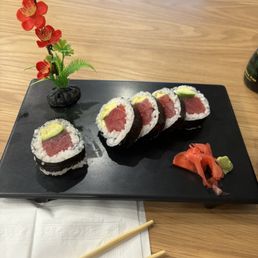 Tuna Avocado Roll