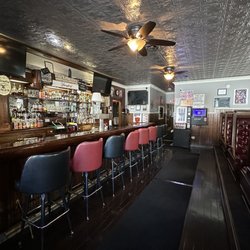 Frankie V's Bar & Grill - Bar and Bar Area