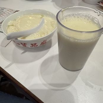 公和荳品廠 - Tofu Pudding and Soy Milk - Specialty Food Near Me - Hong Kong, HK