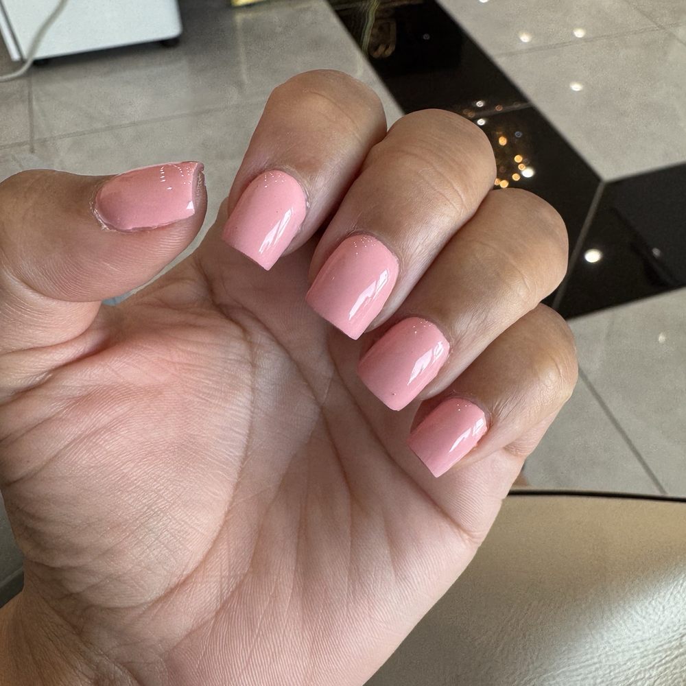 Venetian Nail Lounge - Very sharp didn't even bother to buff my nails out or make them blend - Nail Salons Near Me - Surprise, Arizona Venetian Nail Lounge - Very sharp didn't even bother to buff my nails out or make them blend - Nail Salons Near Me - Surprise, Arizona