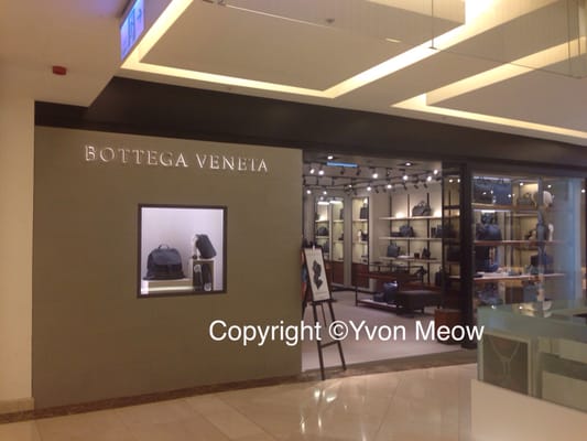 Breeze Center by null