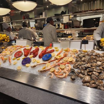 Steak 48 Del Mar - Raw bar - Steakhouses Near Me - Del Mar, California