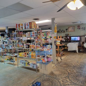 The Chow Mini Market - a view of the store - Grocery Near Me - Niland, California The Chow Mini Market - a view of the store - Grocery Near Me - Niland, California