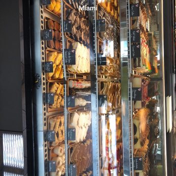 CAO Bakery & Cafe - Mouth watering pastries always a nice treat! - Bakeries Near Me - Miami, Florida CAO Bakery & Cafe - Mouth watering pastries always a nice treat! - Bakeries Near Me - Miami, Florida