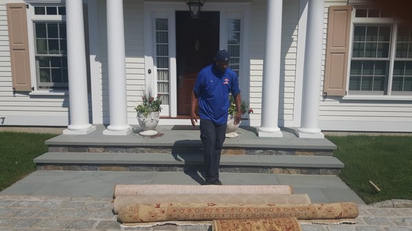 Rug cleaning - Oriental rug cleaning pick up and delivery Rug cleaning - Oriental rug cleaning pick up and delivery