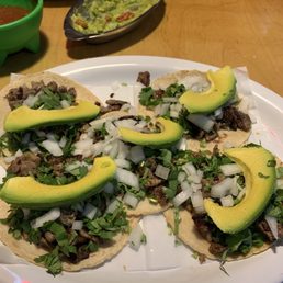 Tacos de carne asada