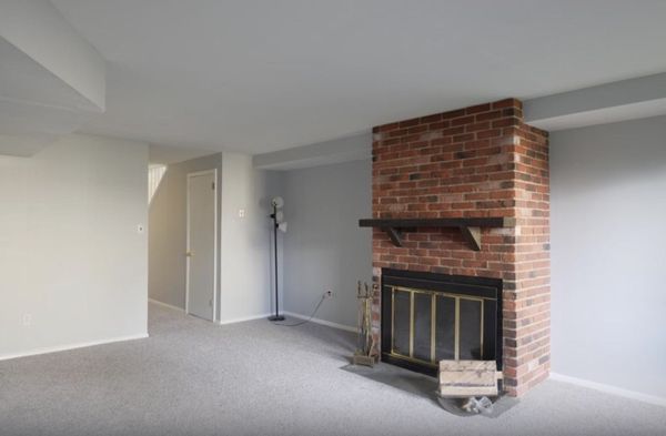 Adams Multiples Service Logo