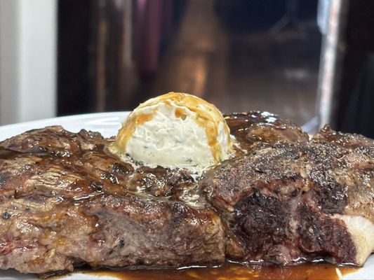 Geraldine's Supper Club & Lounge by null