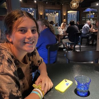 SideTrack - Maggie - American Near Me - Chattanooga, Tennessee