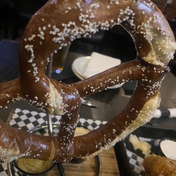 the Eldo - Pretzel - Sports Bars Near Me - Long Beach, California the Eldo - Pretzel - Sports Bars Near Me - Long Beach, California