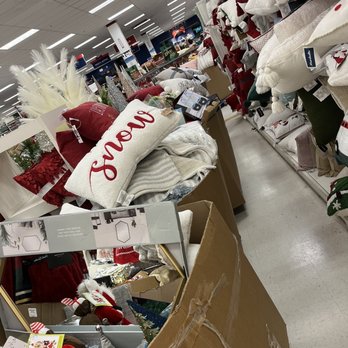 Marshalls - This is the Christmas aisle - Department Stores Near Me - Chino, California Marshalls - This is the Christmas aisle - Department Stores Near Me - Chino, California