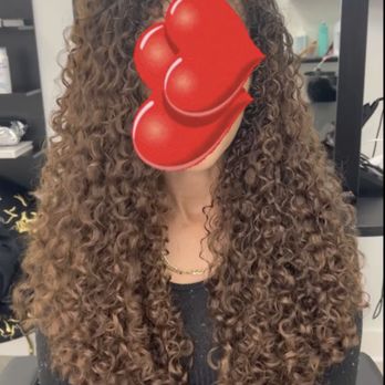 Salon Brazyl - Service: Wash and Go Experience - Hair Stylists Near Me Salon Brazyl - Service: Wash and Go Experience - Hair Stylists Near Me