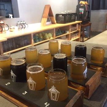 Lamplighter Brewing Broadway - 'Euro' flight ($8.50) 5oz. each - Breweries Near Me - Cambridge, Massachusetts