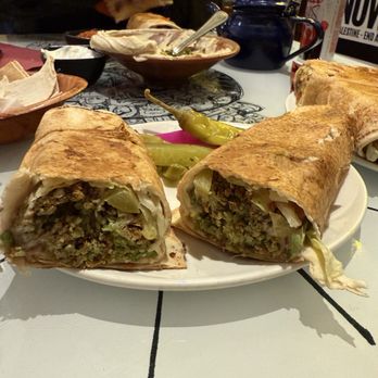 Hiba - Falafel sandwich - Lebanese Near Me - London, XGL Hiba - Falafel sandwich - Lebanese Near Me - London, XGL