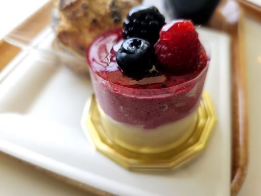 Pâtisserie Chantilly by null