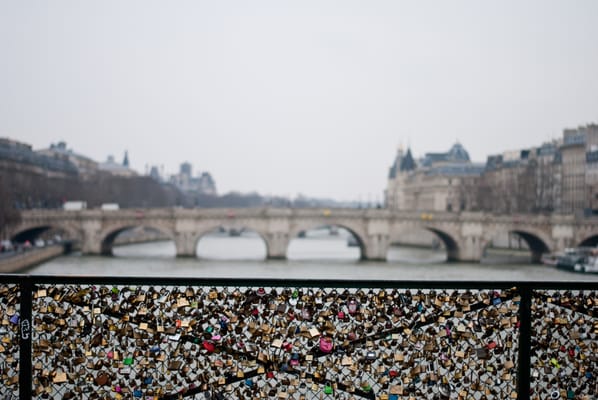 Pont des Arts by null