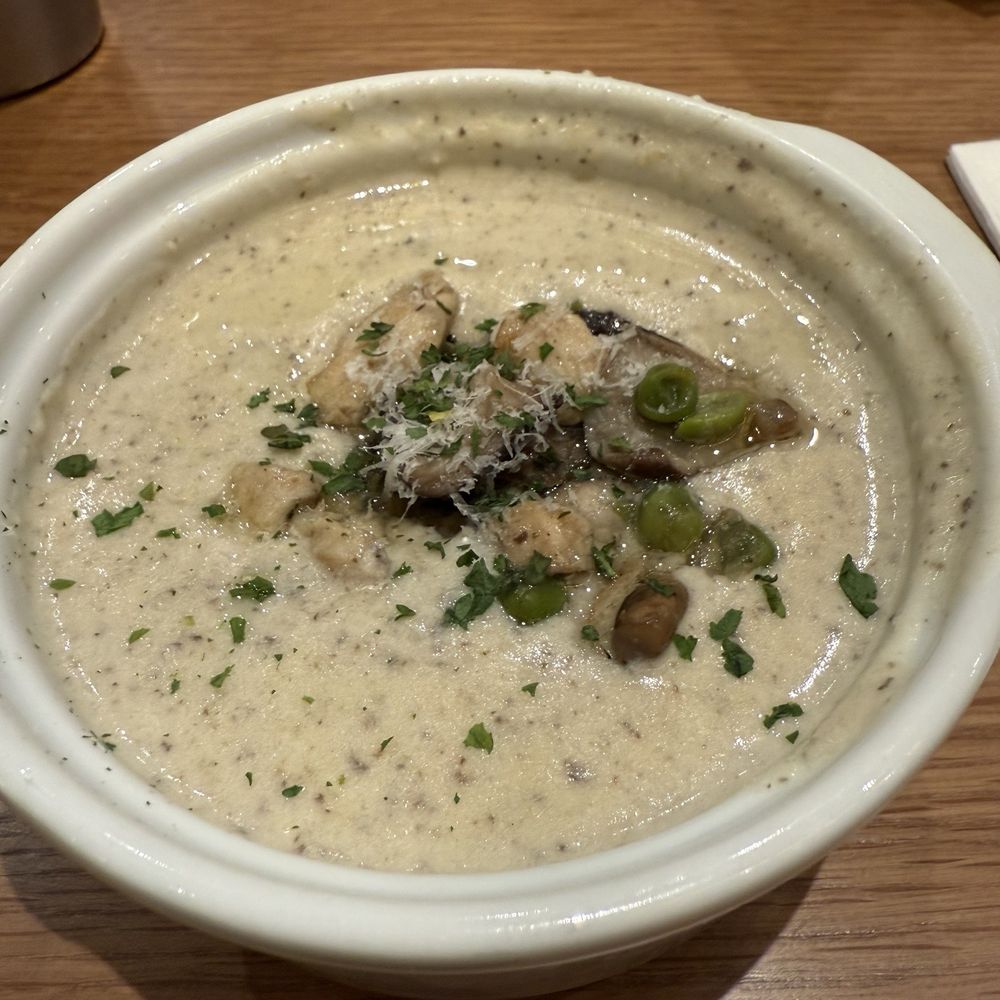 BHC Chicken Toronto - Clam chowder soup - Chicken Wings Near Me - Toronto, Ontario BHC Chicken Toronto - Clam chowder soup - Chicken Wings Near Me - Toronto, Ontario