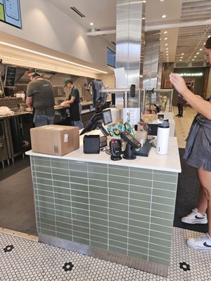 sweetgreen - Healthy Salads, Bowls and Plates by null