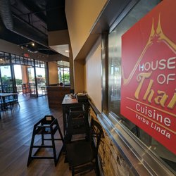 House of Thai Cuisine - Seating area