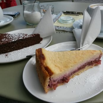 Manhattan Kino - Schokotarte und zwetschgenkuchen - Cinema Near Me - Erlangen, BY