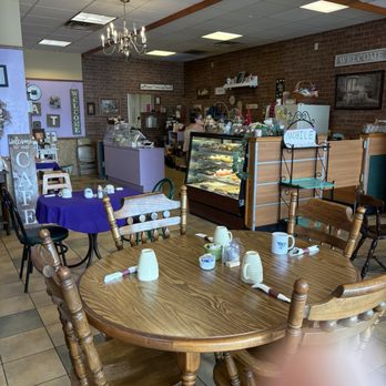 2 Sisters Bakery & Café - Bakeries Near Me - Aliquippa, Pennsylvania 2 Sisters Bakery & Café - Bakeries Near Me - Aliquippa, Pennsylvania