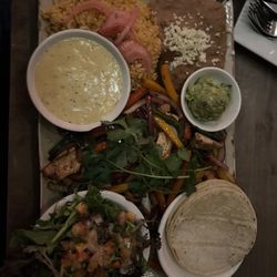 Cafe Mexico - Alambre chicken