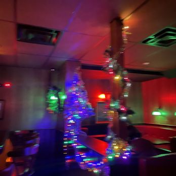 Fox’s Lounge - Dive Bars Near Me - Miami, Florida