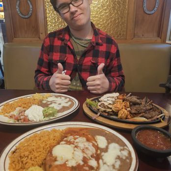Original Hacienda Grill - Mexican Near Me - Bakersfield, California Original Hacienda Grill - Mexican Near Me - Bakersfield, California