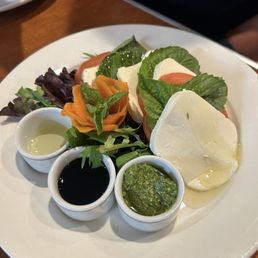 Caprese salad Caprese salad