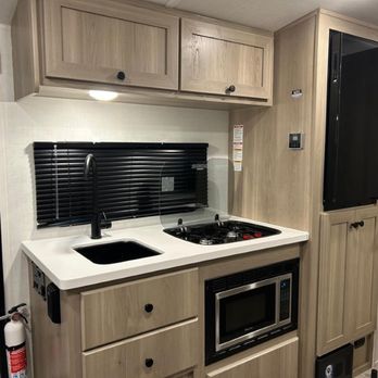 Sun & Fun RV - RV Dealers Near Me - Tiffin, Iowa Sun & Fun RV - RV Dealers Near Me - Tiffin, Iowa