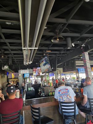Hooters by null