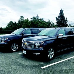 Royal Highness Sedan - SUV suburban , 6 passergers .