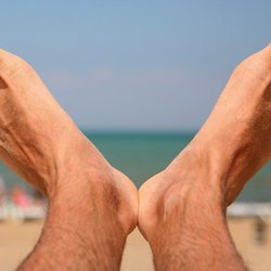 Hudes Laser Aesthetica - 10-15% of American men and Women suffer from Toe Nail Fungus! This is a 1 time only and pain free procedure!!! Call today!