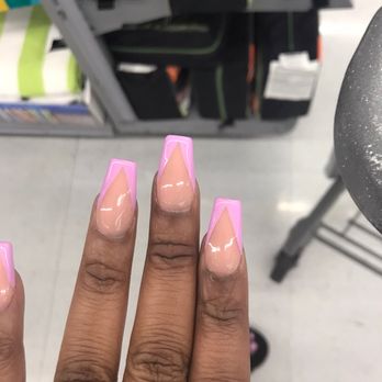 Saguaro Nails Bar - My non-coffin, coffin shaped nails. Not natural looking AT ALL !!!! Check out the index finger!. Picture taken immediately after service. - Nail Salons Near Me - Glendale, Arizona