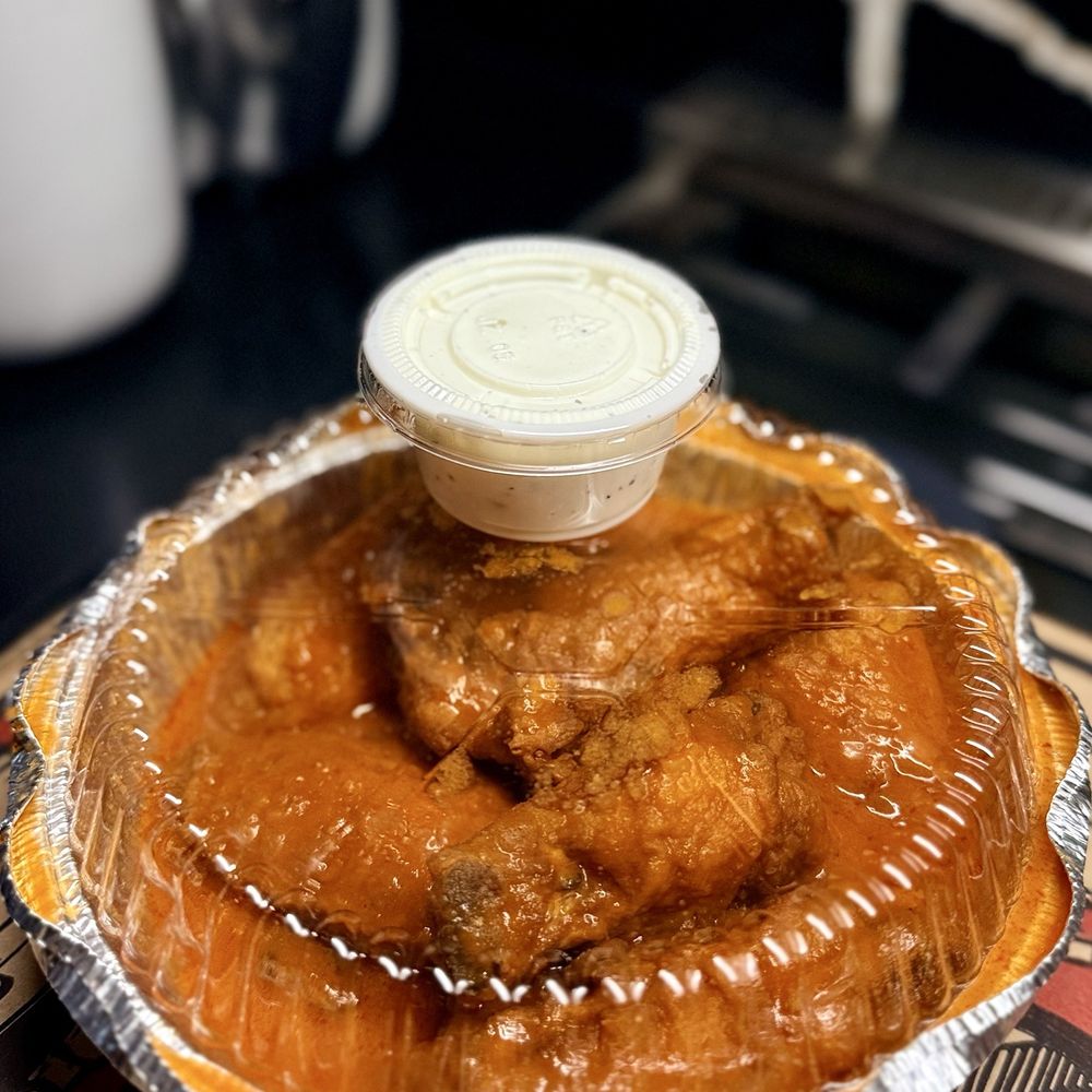 Catalano's Pizzeria - Buffalo wings - Pizza Near Me - San Diego, California