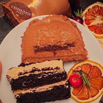 L'Experience Paris - Bellevue - Buche de Noel - Bakeries Near Me - Bellevue, Washington L'Experience Paris - Bellevue - Buche de Noel - Bakeries Near Me - Bellevue, Washington