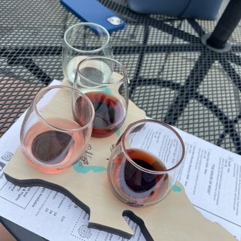Bel Lago Vineyards & Winery - Wine flight - Wine Tasting Room Near Me - Cedar, Michigan