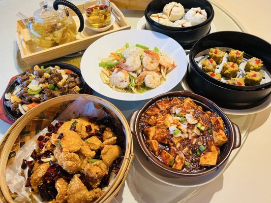 Taste of Mulan Asian Fusion by null