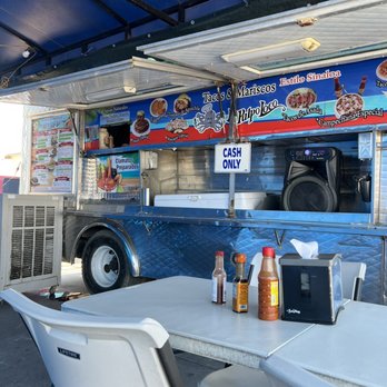 El Pulpo Loco - a food truck with tables and chairs - Food Trucks Near Me - Phoenix, Arizona El Pulpo Loco - a food truck with tables and chairs - Food Trucks Near Me - Phoenix, Arizona