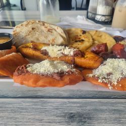 Shalom Restaurante - Antojito Catracho