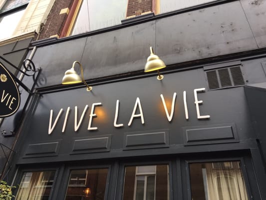 Vive la Vie by null