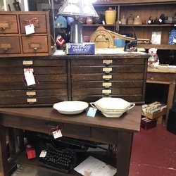 Sweet William Antique Mall - Antiques