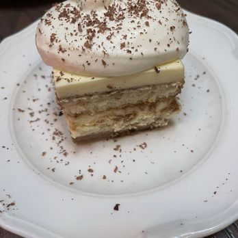 Donna's - Tiramisu - Italian Near Me - Los Angeles, California Donna's - Tiramisu - Italian Near Me - Los Angeles, California