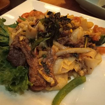 Soi 4 Bangkok Eatery - "Pad Ke-mao, Spicy wide rice noodles and skirt steak stir-fried with basil, garlic and chili." - Thai Near Me - Scottsdale, Arizona