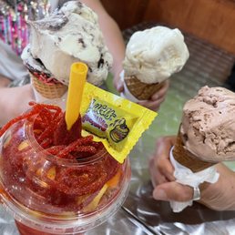 Explosión + vanilla, Oreo & chocolate ice cream.... delicious