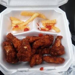 Dairy King - 10 pc hot wings $8