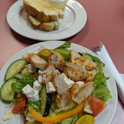Alicia's Deli - Chicken Salad with Garlic Bread