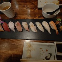 Nigiri Mix ($26) Chef's Choice of Assorted Nigiri Nigiri Mix ($26) Chef's Choice of Assorted Nigiri
