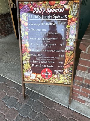 Luna Pizzeria & Italian Restaurant by null